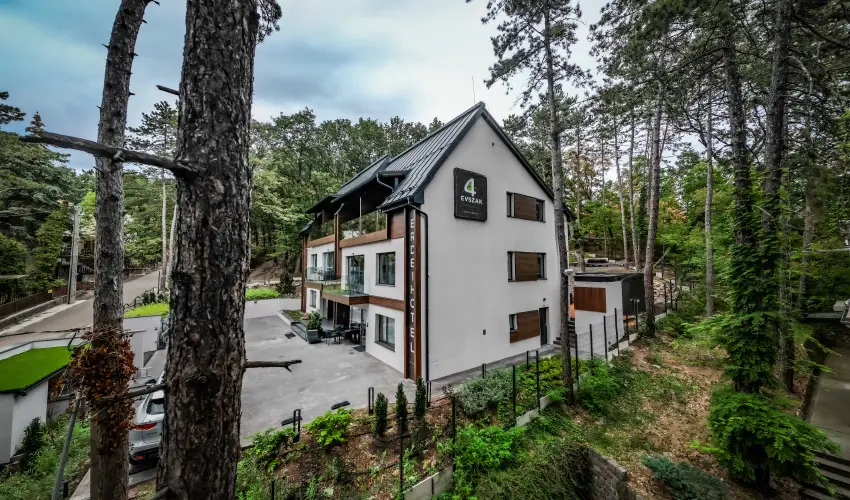 4 vszak Erdeihotel Mtrafred - Szilveszter (min. 2 j)