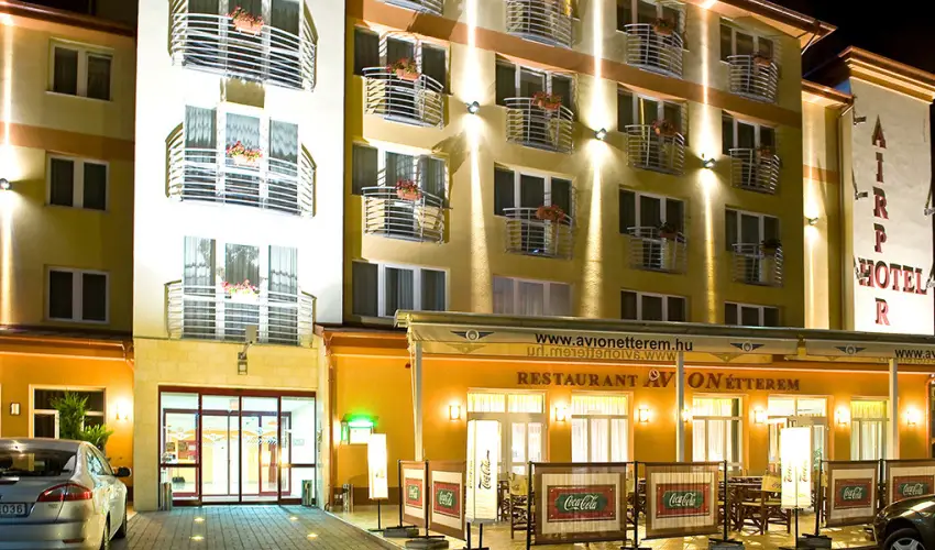 Airport Hotel Budapest Vecss - Szilveszter - teljes elrefizetssel (min. 3 j)