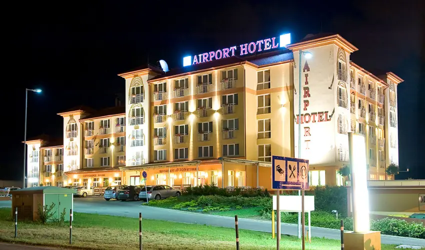 Airport Hotel Budapest Vecss - Szilveszter - teljes elrefizetssel (min. 3 j)