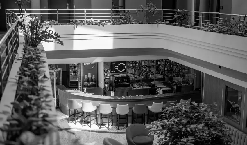 Airport Hotel Budapest Vecs�s - Szilveszter - teljes el�refizet�ssel (min. 3 �j)