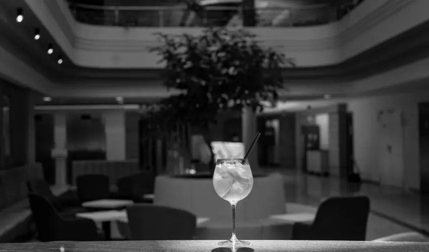 Airport Hotel Budapest Vecs�s - Szilveszter - teljes el�refizet�ssel (min. 3 �j)