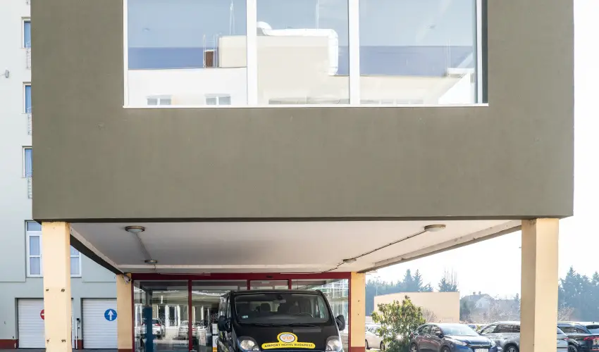 Airport Hotel Budapest Vecss - Szilveszter - teljes elrefizetssel (min. 3 j)