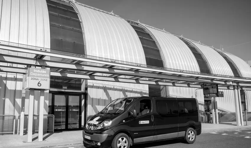 Airport Hotel Budapest Vecs�s - Szilveszter - teljes el�refizet�ssel (min. 3 �j)