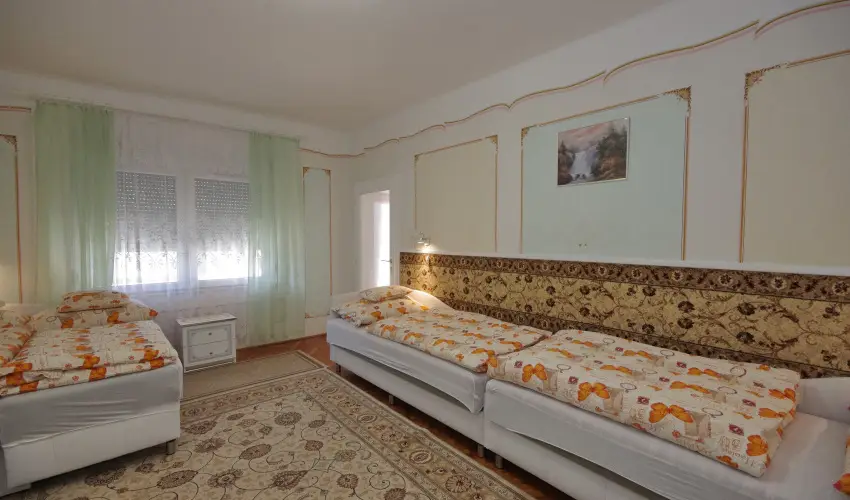 Amlia Apartman Gyula - Szilveszter (min. 2 j)