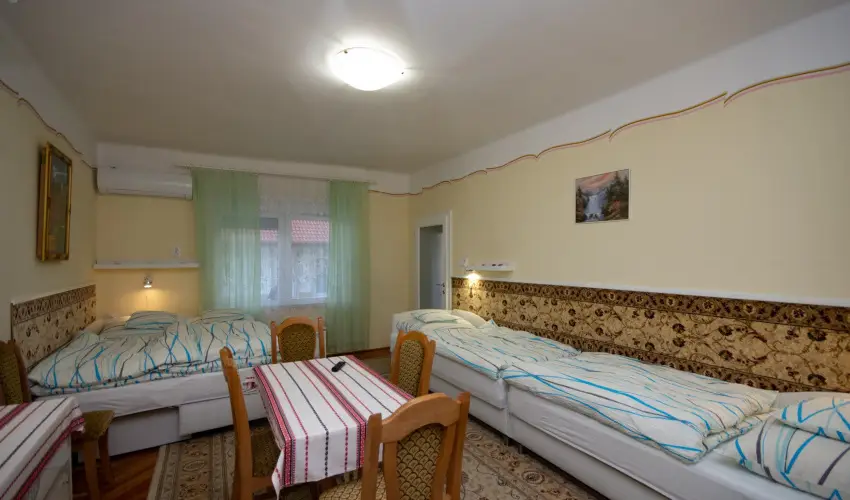 Amlia Apartman Gyula - Szilveszter (min. 2 j)