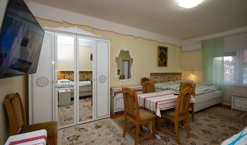 Amlia Apartman Gyula - Szilveszter (min. 2 j)