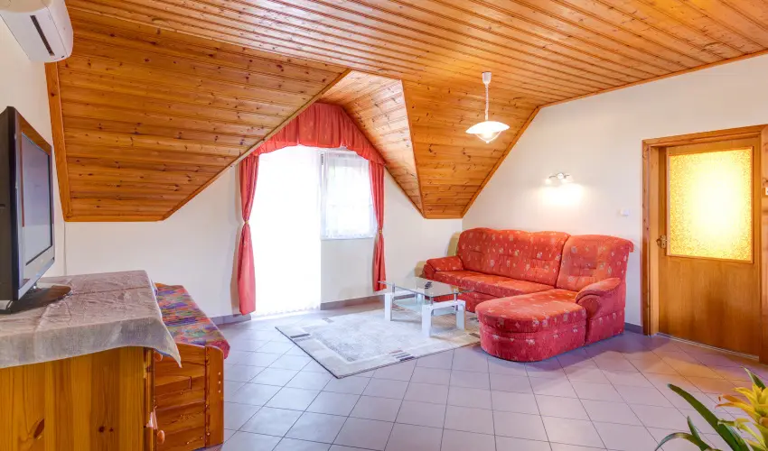 Andrea Villa Hvz - Szilveszter (min. 2 j)