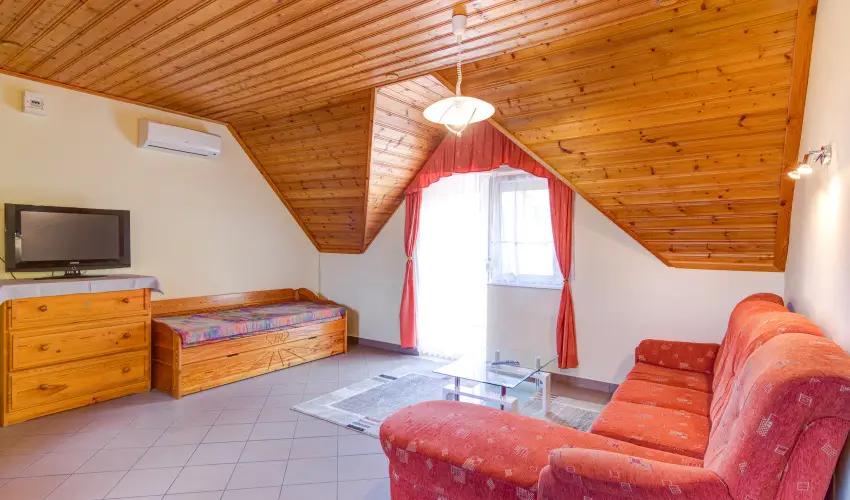 Andrea Villa Hvz - Szilveszter (min. 2 j)