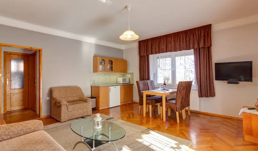 Andrea Villa Hvz - Szilveszter (min. 2 j)