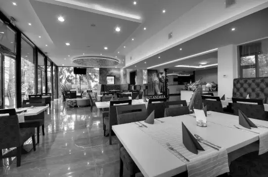 Aqua Hotel - Szilveszter (min. 2 �j)