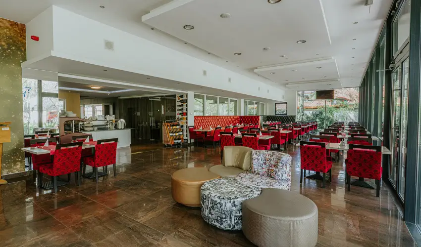 Aqua Hotel Gyula - Szilveszter (min. 2 j)