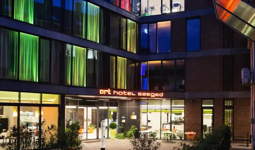 Art Hotel Szeged Szeged - Szilveszter (min. 3 j)