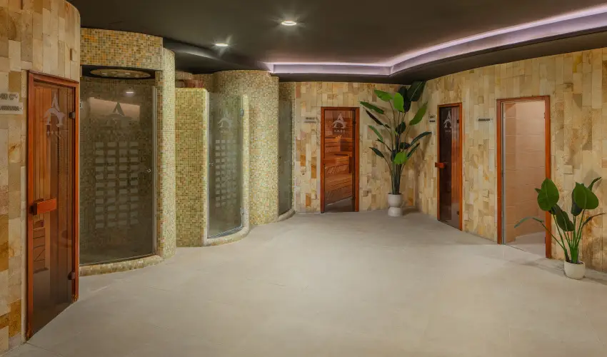 Hotel Atlantis Wellness & Conference Hajdszoboszl - Szilveszter (min. 3 j)