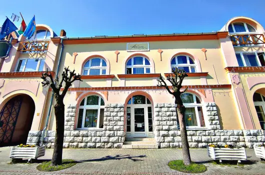 trium Hotel - Varzslatos szilveszteri mulatsg az trium Hotel*** Harknyban