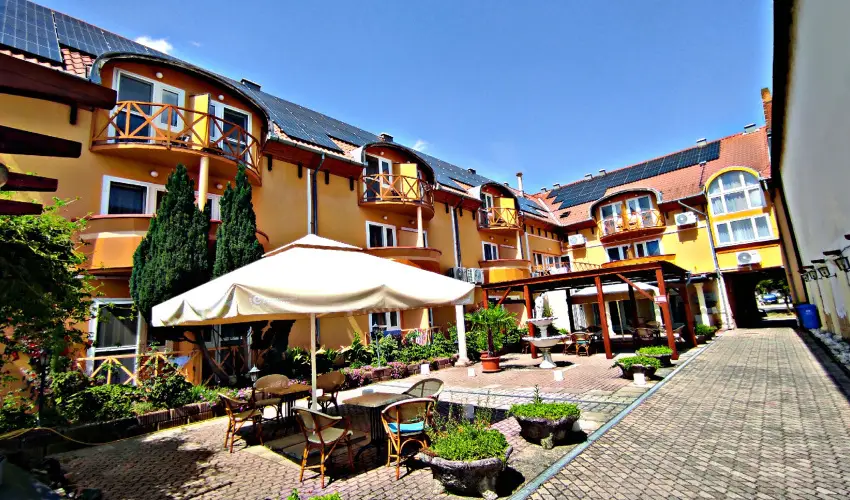 trium Hotel Harkny - Varzslatos szilveszteri mulatsg az trium Hotel*** Harknyban (min. 3 j)
