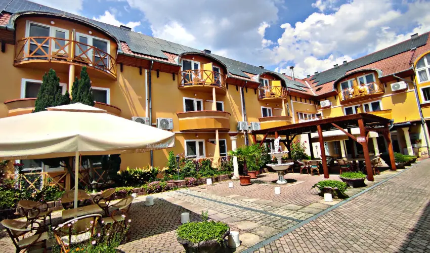 trium Hotel Harkny - Varzslatos szilveszteri mulatsg az trium Hotel*** Harknyban (min. 3 j)