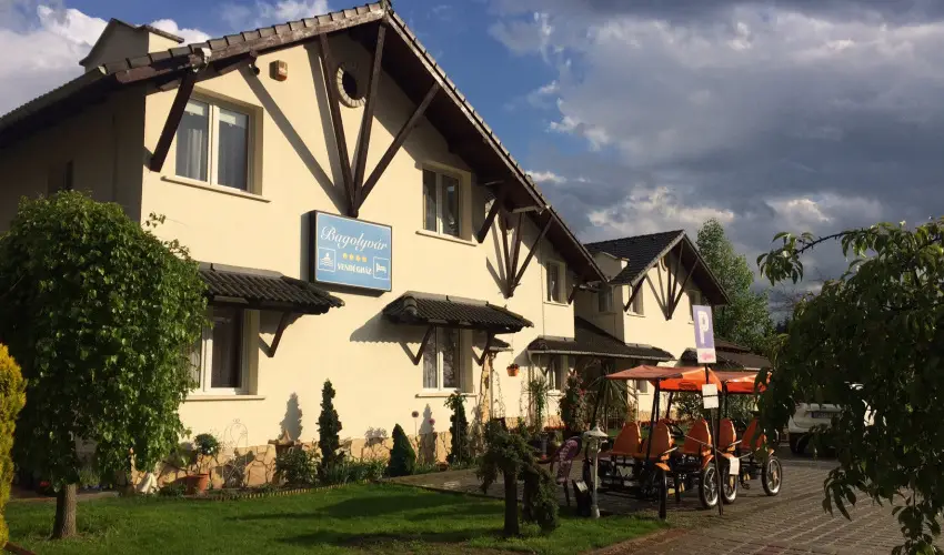 Bagolyvr Inrcs Inrcs - Szilveszter