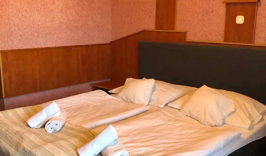 Bagolyvr Inrcs Inrcs - Szilveszter