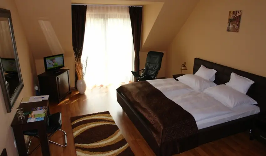 Bajor Panzi Aparthotel Bk, Bkfrd - Szilveszter (min. 2 j)