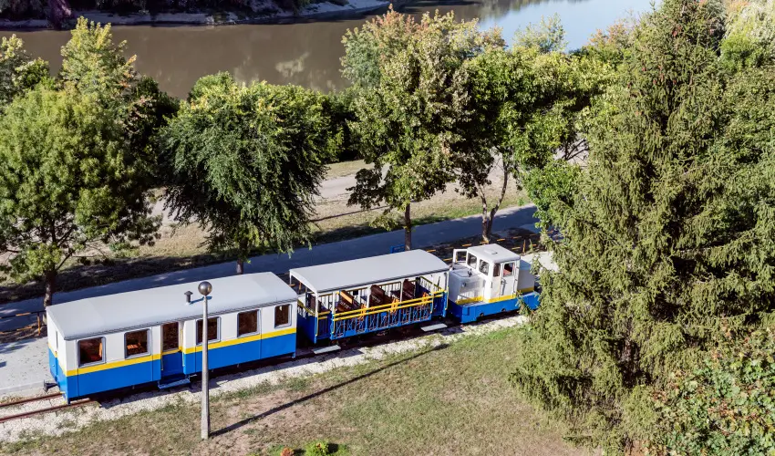 Barack Thermal Apartmanok Tiszakcske - Szilveszter