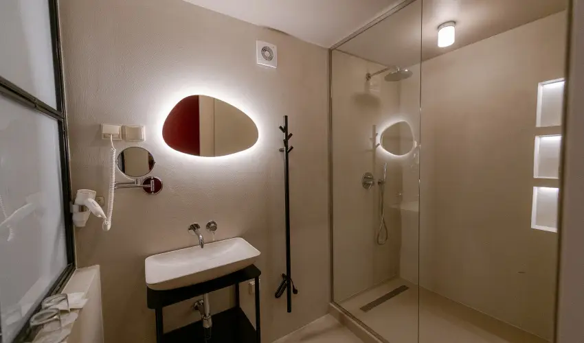 Barka Galria Hotel s tterem Tllya - Szilveszter