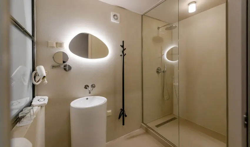 Barka Galria Hotel s tterem Tllya - Szilveszter