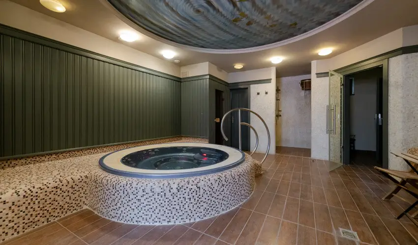 Barka Galria Hotel s tterem Tllya - Szilveszter