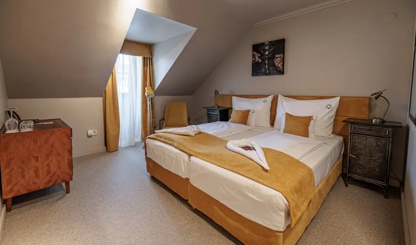 Barka Galria Hotel s tterem Tllya - Szilveszter