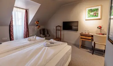 Barka Galria Hotel s tterem Tllya