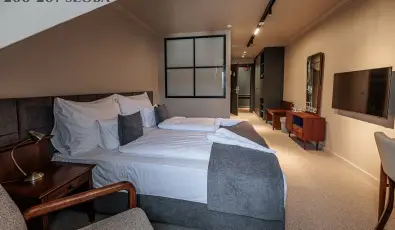 Barka Galria Hotel s tterem Tllya