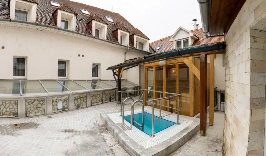 Bstya Konferencia s Wellness Hotel Miskolctapolca - Karcsony (min. 3 j)