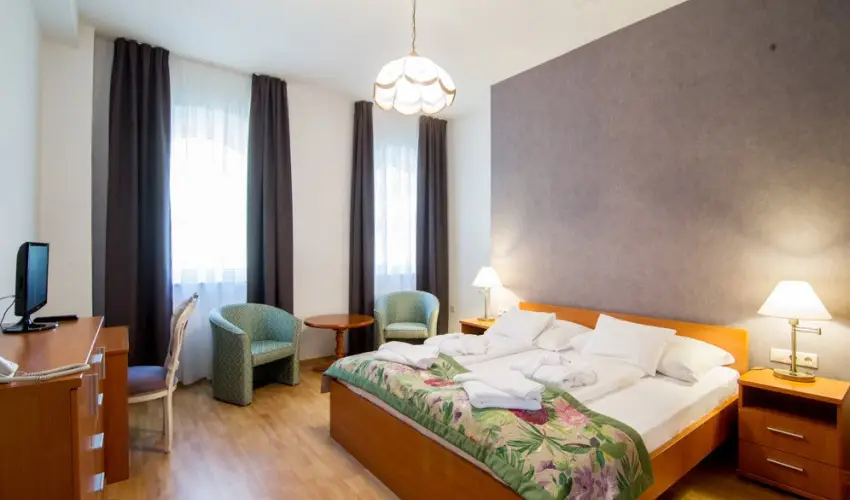 Batthy�ny Kast�lysz�ll� Zalacs�ny - Szilveszter - teljes el�refizet�ssel