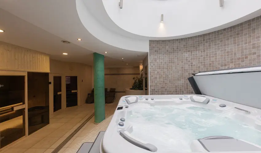 Bazilika alatti Panzi Esztergom - nnepi Wellness a Csillagok Alatt (min. 2 j)