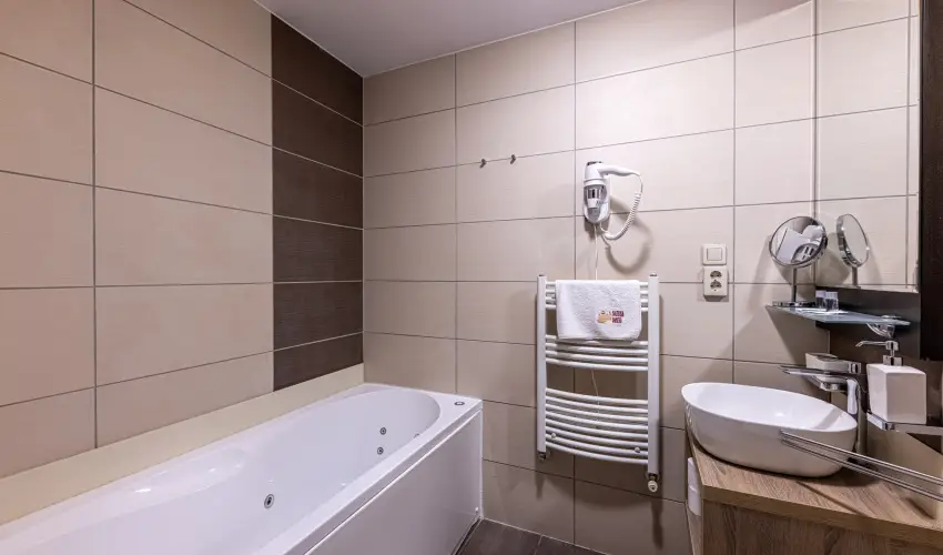 Bazilika alatti Panzi Esztergom - nnepi Wellness a Csillagok Alatt (min. 2 j)