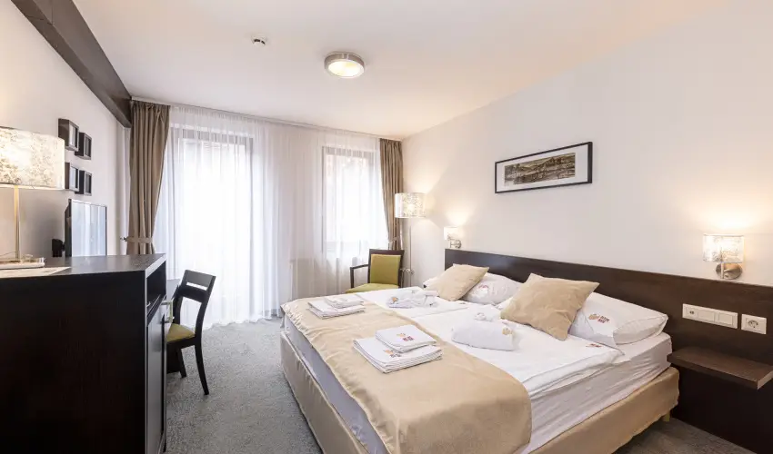 Bazilika alatti Panzi Esztergom - nnepi Wellness a Csillagok Alatt (min. 2 j)