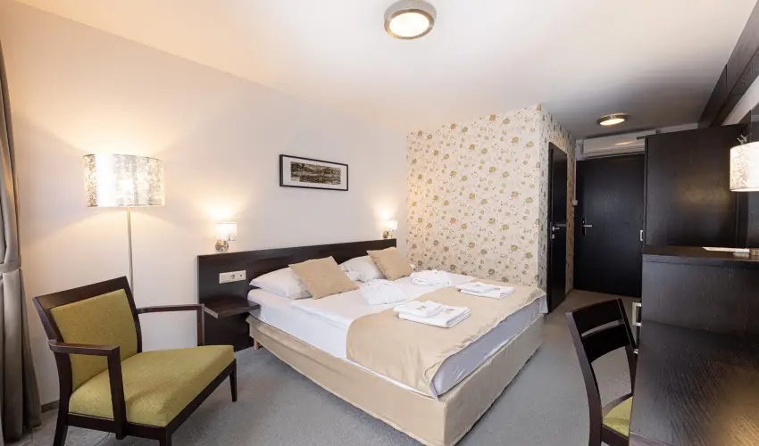 Bazilika alatti Panzi Esztergom - nnepi Wellness a Csillagok Alatt (min. 2 j)