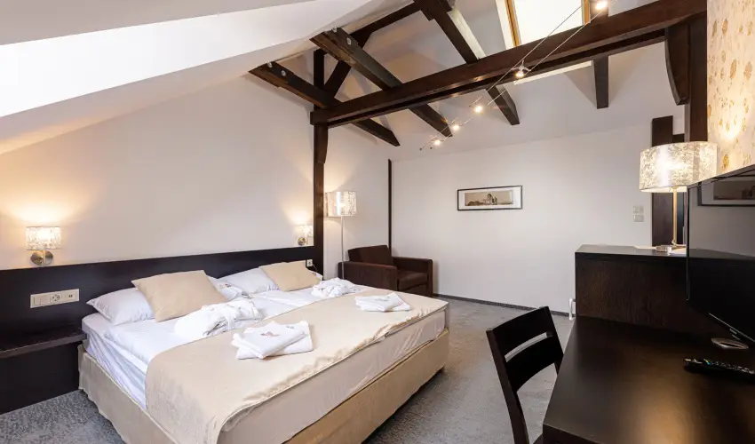 Bazilika alatti Panzi Esztergom - nnepi Wellness a Csillagok Alatt (min. 2 j)