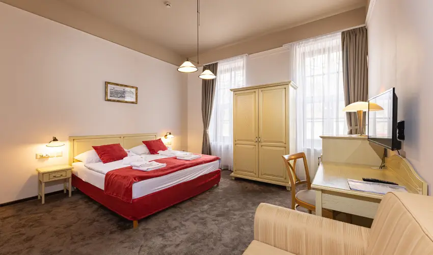 Bazilika alatti Panzi Esztergom - nnepi Wellness a Csillagok Alatt (min. 2 j)