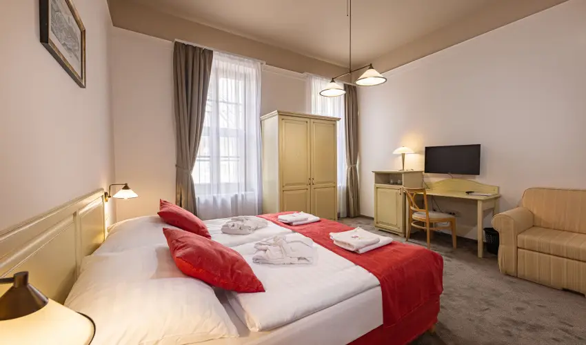 Bazilika alatti Panzi Esztergom - nnepi Wellness a Csillagok Alatt (min. 2 j)