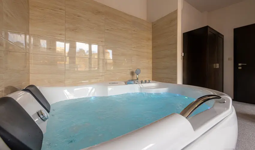 Bazilika alatti Panzi Esztergom - nnepi Wellness a Csillagok Alatt (min. 2 j)