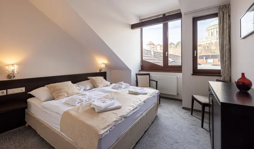 Bazilika alatti Panzi Esztergom - nnepi Wellness a Csillagok Alatt (min. 2 j)