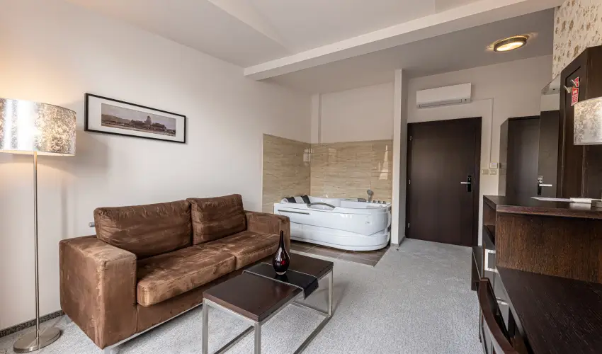 Bazilika alatti Panzi Esztergom - nnepi Wellness a Csillagok Alatt (min. 2 j)