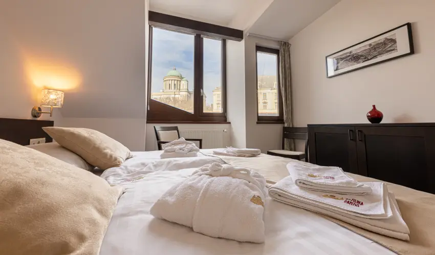 Bazilika alatti Panzi Esztergom - nnepi Wellness a Csillagok Alatt (min. 2 j)