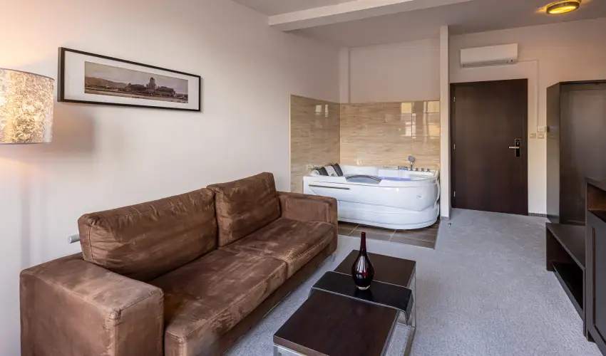 Bazilika alatti Panzi Esztergom - nnepi Wellness a Csillagok Alatt (min. 2 j)