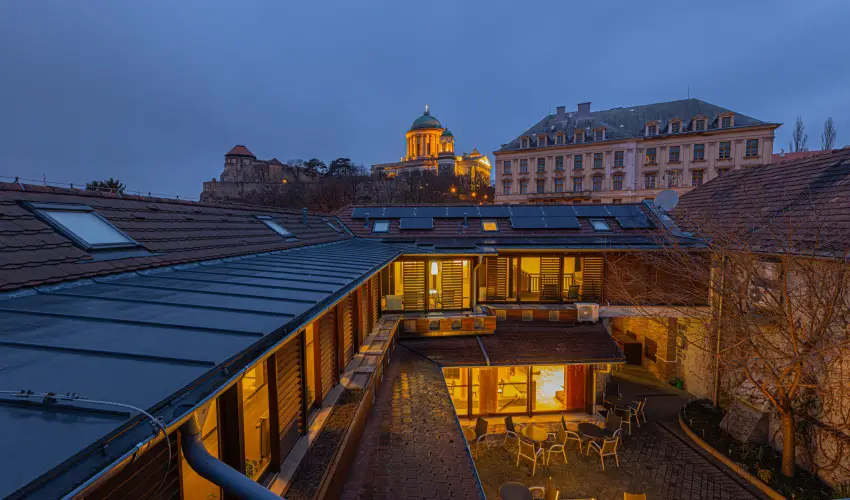 Bazilika alatti Panzi Esztergom - nnepi Wellness a Csillagok Alatt (min. 2 j)