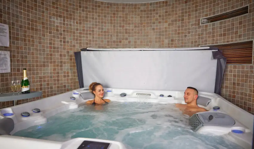 Bazilika alatti Panzi Esztergom - nnepi Wellness a Csillagok Alatt (min. 2 j)