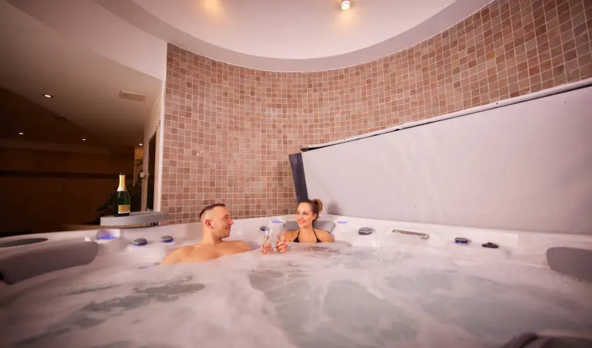 Bazilika alatti Panzi Esztergom - nnepi Wellness a Csillagok Alatt (min. 2 j)