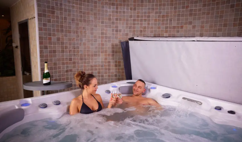 Bazilika alatti Panzi Esztergom - nnepi Wellness a Csillagok Alatt (min. 2 j)