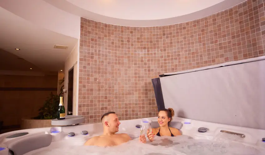 Bazilika alatti Panzi Esztergom - nnepi Wellness a Csillagok Alatt (min. 2 j)