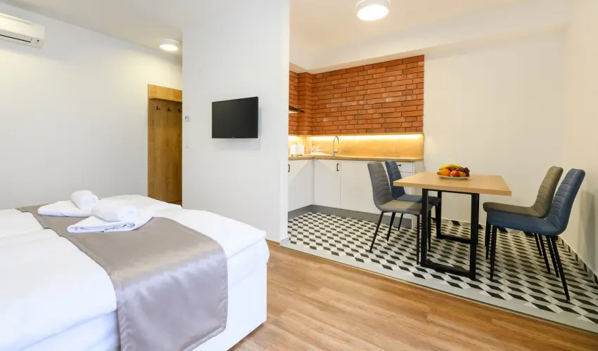 Berill Suites Srvr - Szilveszter (min. 2 j)